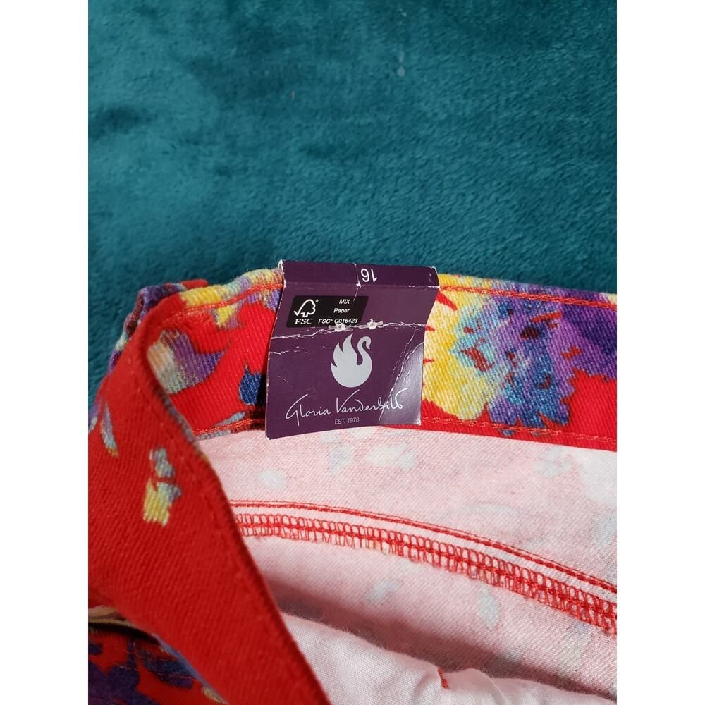 Gloria Vanderbilt Shorts Size 16 Womens Red Amanda Floral Ladies Casual NWT - Picture 4 of 13